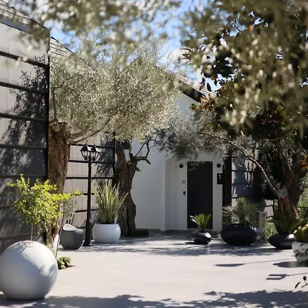 Hotel Muraga By Pikhost Tirana