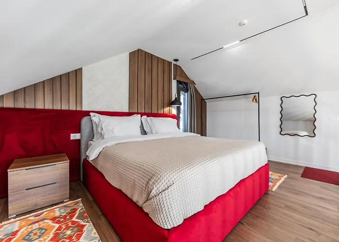 Muraga By Pikhost Villa Tirana