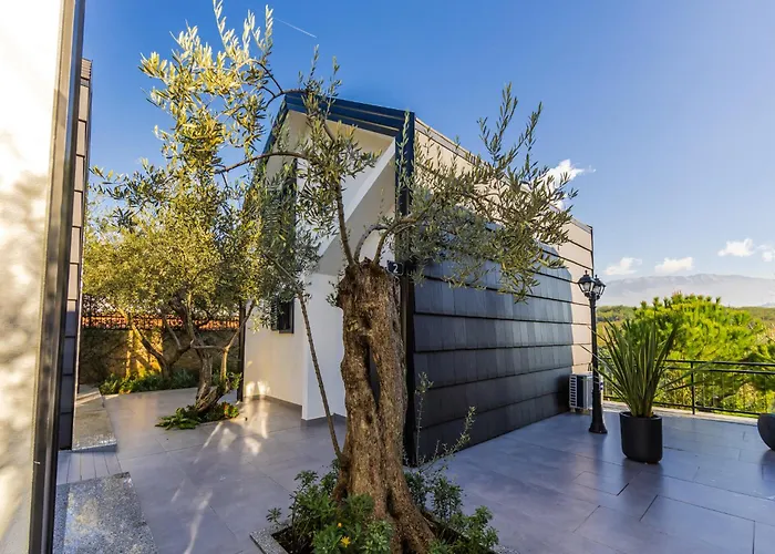 Muraga By Pikhost Villa